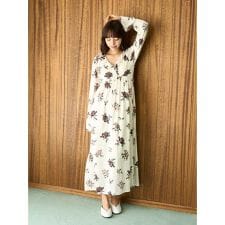 ジェラート ピケ(gelato pique)のヴィンテージローズ柄ワンピース