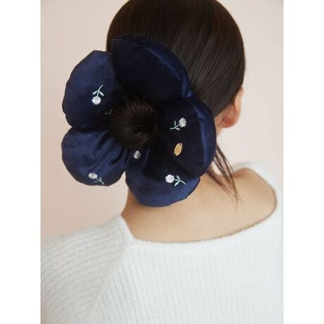 [^ԁFPWGA255736]<b>yt[hJ̑傫ȃxAVVz<^b><b>yDesign^Stylingz<^b>J[̃lCr[̃xAngpAt[hJ̃{[~[ȃVVłBŜԂ̂悤ȃVGbgŎdグĂ̂|CgBS̏ȃv[g|Cgł炢܂BV[ỸxAfނ̃|[`Ƒgݍ킹AMtgɂ߂łBƖ̊֌WɂAۂFČꍇ܂B܂p\REX}[gtHȂǂ̊ɂA኱iƉ摜̃J[قȂꍇ܂B\߂Bi̐F́AiPi摜QƉB i摜̓Tv̂߁AFTCY̎dlɕύXꍇ܂̂ŁA\߂B