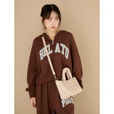 ロゴショルダーバッグ