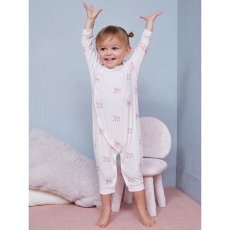 [^ԁFPBCO255343]<font color=red>̏i͉q̊ϓ_ԕiEsƂȂ܂B<^font><b>yxɂȂ񂾃|j[BABYp[Xz<^b><b>yFabricz<^b>ǂ݂Ə_炩tCXfނgpĂ܂B<b>yDesign^Stylingz<^b>2026N̊xłߔNɂȂ񂾁A|j[`[tɂVѐSՂ̃V[YłBXgCv␯ASPOPȃ|j[̊G𑍕vgBABYp[XB񌳂⑳AɓzF̃Xeb`1łBɃ|CgŃSvg܂BF̓sNƃu[2FpӁBV[ỸX^C킹ăMtgɂAKIDSACeƂ̃NER[fBl[g߂łBƖ̊֌WɂAۂFČꍇ܂B܂p\REX}[gtHȂǂ̊ɂA኱iƉ摜̃J[قȂꍇ܂B\߂Bi̐F́AiPi摜QƉB i摜̓Tv̂߁AFTCY̎dlɕύXꍇ܂̂ŁA\߂B