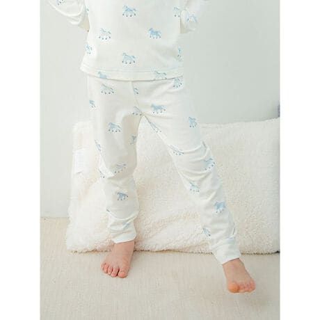 [^ԁFPKCP255342]<b>yxɂȂPOPȃ|j[KIDSOpcz<^b><b>yFabricz<^b>ǂ݂Ə_炩tCXfނgpĂ܂B<b>yDesign^Stylingz<^b>2026N̊xłߔNɂȂ񂾁A|j[`[tɂVѐSՂ̃V[YłBXgCv␯ASPOPȃ|j[̊G𑍕vgOpcBEGXg␞ɔzF̃Xeb`ꂽA₷iVGbgłB|PbgɃ|CgŃSvg܂BF̓sNƃu[2FpӁBV[ỸvI[o[⏬킹ABABYACeƂ̃NER[fBl[g߂łBƖ̊֌WɂAۂFČꍇ܂B܂p\REX}[gtHȂǂ̊ɂA኱iƉ摜̃J[قȂꍇ܂B\߂Bi̐F́AiPi摜QƉB i摜̓Tv̂߁AFTCY̎dlɕύXꍇ܂̂ŁA\߂B