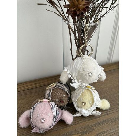 [^ԁFSWGG252667]<b>yv킸߂ȂRƂtH́IXJ[tbtB[`[z<^b><b>yDesign^Stylingz<^b>OlCSNIDELIWï炵fUC͂̃btB[`[ڌBǴARƂtHɃgĥXJ[tĈ炵dグ܂Bv킸߂ȂӂӂƗD̃}XRbǵAMtgɂ߂łBSFWJɂăJ[Lxɂpӂ܂Bm⏬̐Fƍ킹āA|CggŕtĂłBی^JriŃobOɑAt̃`F[gΑ߂̃nhɂłĕ֗ȎdlɁBAC{[̓̂Zѕ݂ŃRbgXJ[tĂ܂BCG[̓̃CG[J[̒Zѕ݂̃btB[ŁAƁiSWGG252676jzCg[XXJ[tĂ܂BuEƃsŃiSWGG252668jƓIWiXJ[tĂ܂BuE̓NNƂѕ݂łBsN̓̂Zѕ݂łBƖ̊֌WɂAۂFČꍇ܂B܂p\REX}[gtHȂǂ̊ɂA኱iƉ摜̃J[قȂꍇ܂B\߂Bi̐F́AiPi摜QƉB i摜̓Tv̂߁AFTCY̎dlɕύXꍇ܂̂ŁA\߂B