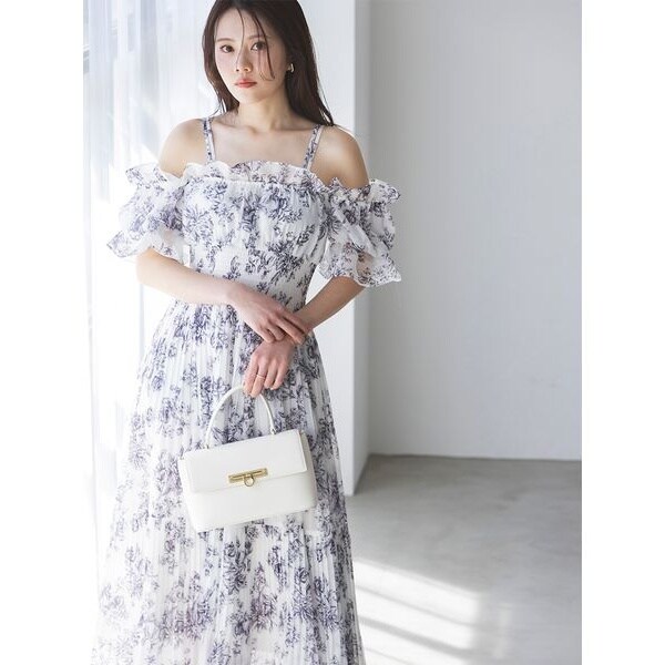 新作 SNIDEL オフショルギャザーワンピース Sustainableオフショルギャザーワンピース（マキシ丈/ロング