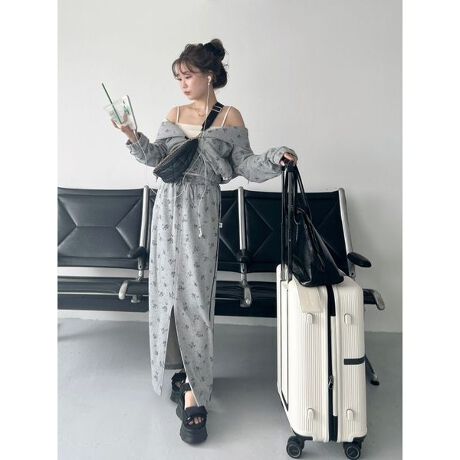 [^ԁFSWCS254108]<b>y̗ǂ_炩XEFbgnŒSnǂdグUVJbg@\t̃^CgXJ[gz<^b><b>yDesign^Stylingz<^b>̂_炩ȃXEFbgnł肵NV[ȃ^CgXJ[głBŗ̂_炩fފɂ܂BpCŔ̗ǂACełBUVJbg@\tBXEFbgt[fBp[J[iSWCT254105jƓfނgpĂ܂Bĝ̃CɊY^CgȃVGbgŁAtgɒ߂̃XbgĔ܂BTChɂ͂Q{̃C𗘂ăANZgɁBEGXg̓SŁAh[XgO̕RŒ߂\łBeSNIDELGuSe[vYčvXBV_[XEFbgvI[o[iSWCT254106 jƍ킹R[fBl[g߂łBTChɃ|PbgtĂ܂B<b>yFabricz<^b>O[ACgsNAlCr[At[̂SFWJBCNȃO[Ə_炩ȃCgsNA⃔Be[ŴlCr[͖nłBt[̓O[̃XEFbgnɃlCr[̃t[vgU΂߂ă}eBbNȎdオɁBTCh̃C͔zFɂĂ܂B<b>yRecycled Polyesterz<^b>gp̃|GXei𕲍ӂA␶nɃAbvTCNuPOST CONSUMERvAHł̐ߒŔ[؂⎅ȂǂgpuPRE CONSUMERvSNIDELł͎gpĂ܂B;Ȃn;ȂLk;₠;Ȃň;<b>yߍi^Cvz<^b>iXg[giEF[uii`Ɩ̊֌WɂAۂFČꍇ܂B܂p\REX}[gtHȂǂ̊ɂA኱iƉ摜̃J[قȂꍇ܂B\߂Bi̐F́AiPi摜QƉB i摜̓Tv̂