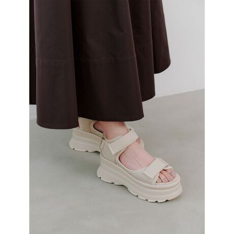 [^ԁFSWGS254624]<b>yD]̌Xj[J[\[T_ՂXgbvŃAbvf[gz<^b><b>yDesign^Stylingz<^b>uSNIDELvŖND]̃Xj[J[\[T_Abvf[gBb̃Xgbvɂӂƃ{[tF~jȈۂɁB́AXgbvɒȂđGǂdグĂ܂BԐlC̃AC{[ƁAėp̍ubNAăgĥ`R[gJ[̃uÊRFWJłB悢X΂̂\[₷Arʂ߂܂Bǂ݊tHŁA~j{gAChpcA^CgXJ[gȂǁA܂܂ȃR[fBl[gɂ킹₷fUCłBNbVɗDꂽ芴̂闚SnŁAfC[ɕL􂵂Ă܂BƖ̊֌WɂAۂFČꍇ܂B܂p\REX}[gtHȂǂ̊ɂA኱iƉ摜̃J[قȂꍇ܂B\߂Bi̐F́AiPi摜QƉB i摜̓Tv̂߁AFTCY̎dlɕύXꍇ܂̂ŁA\߂Bz̏󋵂ɂAjĂꍇ܂̂ŗ\߂B