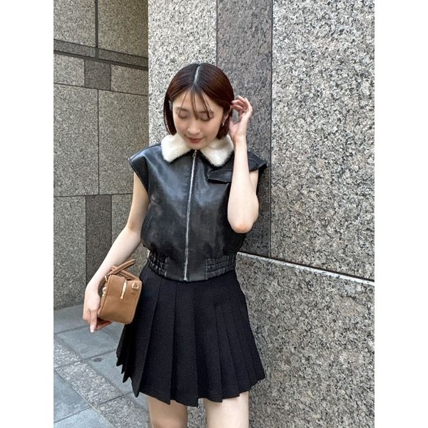 [}C]oGWu]/XiCfiSNIDELj BLK