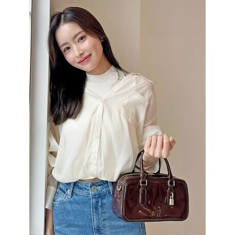 [^ԁFSWNT254238]<b>yo[VGbg̃VA[Vcƃ^N^̃jbghbLOivI[o[z<^b><b>yDesign^Stylingz<^b>y₩ȃVA[fނ̃VcƁA^N^̃LC߃ujbggbvXӂo[VGbg̃EGXgŃhbLOꂽAX^CAbvjbgvI[o[łBVA[Vc̐́A^bNMU[āAtF~jȃo[^ɂɂȂ悤ɃfUC܂BVc┲Ăp̂߂łBVc̃{^QقǊJAVcItVɂāARPbgȕ͋CɂĒȂĂ܂BVc̒ɂ́AȂujbghbLOĂ̂ŁA͋CɂɊp܂BVcƓfނł肵ĂXg[gv[ceBA[hXJ[giSWFS254142jƂ̃ZbgAbvR[fAoG[VChpciSWFP254277j킹߂łB<b>yFabricz<^b>AC{[ACG[A`FbN̂RFWJBjbgɃTXeifނgpBAC{[ƃCG[͖nŁALLƉ̂鐶ngpĂ܂B`FbŃAׂȃubNƃzCg̃`FbNvgVcɁAubÑjbghbLOB<b>yRecycled Polyesterz<^b>gp̃|GXei𕲍ӂA␶nɃAbvTCNuPOST CONSUMERvAHł̐ߒŔ[؂⎅ȂǂgpuPRE CONSUMERvSNIDELł͎gpĂ܂Bn;Ȃ;Ȃ<b>yߍi^Cvz<^b>iXg[giEF[uii`<font color=red> CɂȂACe͂Cɓo^߂łB <^font>Cɓo^i̓j[́u&#9825;v{^Aꗗ\邱Ƃo܂BƖ̊֌WɂAۂFČꍇ܂B܂p\REX}[gtHȂǂ̊