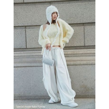 [^ԁFSWCP255099]<b>yuNUTMEGv uSNIDELṽR{[VIՂƂʊƃoXȂꂽ\̃XEFbgJ[Spcz<^b><b>yDesign^Stylingz<^b>1980 NAJ̑wX|[c`[̃CZXObY|ĂuNUTMEGv uSNIDELṽR{[VBP~JEHbVHăBe[WoXEFbgnł肵ghڂȃXEFbgJ[SpcڌBNт̉ȃXEFbgngpAEGXg̓SdlŗSnQɁBEGXg̃TCY߂łpV[gR[hCȂgho|CgɁBՂƂChVGbgŁAtg͐[߂̃^bN邱ƂŃbv̂悤ȃfUCɁBJ[S|Pbg͕GʒuɔzuĂ≺߂̏dSɂ邱ƂŃghY2K͋̕CɁBfނł肵ĂuNUTMEGvR{̃vI[o[iSWCT255140jƃZbgAbvł̂p߂łBG炵R[gWPbgiSWFJ255069j킹X^COɂBO^bN̉Ƀtg|PbgÃ|Pbg͏dlłB̓h[XgOdlɂAi@\vX܂B<b>yFabricz<^b>zCgAO[AsN̂RFWJłBzCgȊÕO[AsN̓CgȐFɃBe[W̃P~JHĂ܂B;Ȃn;ȂLk;;Ȃň;<b>yߍi^Cvz<^b>iXg[gii`Ɩ̊֌WɂAۂFČꍇ܂B܂p\REX}[gtHȂǂ̊ɂA኱iƉ摜̃J[قȂꍇ܂B\߂Bi̐F́AiPi摜QƉB i摜̓Tv̂߁AFTCY̎dlɕύXꍇ܂̂ŁA\߂B