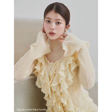 スナイデル(SNIDEL)のラッフルデザインニットプルオーバー