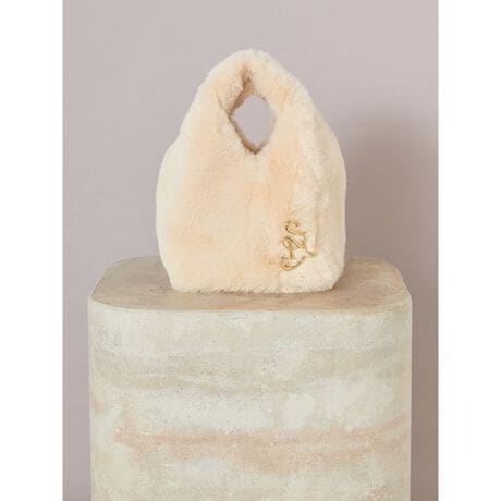 [^ԁFSWGB255617]<b>yӂӂ탊NXȃt@[obÓAQ{̃V_[XgbvSNIDELSv[`tz<^b><b>yDesign^Stylingz<^b>̂ӂӂ̃GRt@[ł肵AX^COɉ؂€vX郊NXȃt@[obOڌBRƂȃtHłAĂăRpNgȂ[͂͂肠܂B̂SNIDELS̃^u[`ZbgBu[`Ȃ̂ŎO\ŁA莝̃}t[ȂǂɕtĂłBnhobOƂĂ͂AÔł鍋؂ȂQ{̃V_[XgbvtĂĕ֗BؚȃS[h`F[V_[XgbvƁASNIDELS̃EFrOV_[Xgbv́AJWAV[IP[WȂǁAV[ɍ킹ăXgbvςăAWy߂܂BXgbv͂莝̃obOɂAW\łBobO̓ɂ̓J[hނ|PbgtĂ܂BJ[̓oG[VLxȂUFWJBAC{[ACG[AuEAsNACgu[ɉāAWEBJ[̃O[pӂĂ܂B350ml̃ybg{g4{TCYłBƖ̊֌WɂAۂFČꍇ܂B܂p\REX}[gtHȂǂ̊ɂA኱iƉ摜̃J[قȂꍇ܂B\߂Bi̐F́AiPi摜QƉB i摜̓Tv̂߁AFTCY̎dlɕύXꍇ܂̂ŁA\߂B