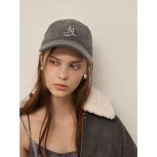 スナイデル(SNIDEL)の【SNIDEL|NEW ERA】エンブレムキャップ