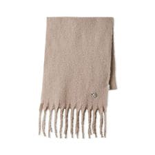 ブローチ付きマフラー