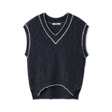 オーバーサイズニットベスト