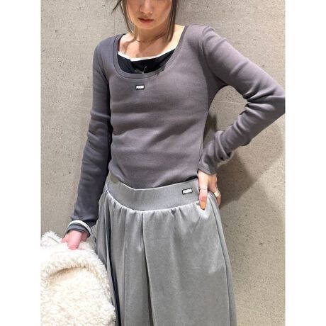 [^ԁFSWCT255008]<b>yugbvZbgɂȂXyVȁuPUMAvR{C[hJbg\[z<^b><b>yDesign^Stylingz<^b>EňꑱO[oX|[cuh uPUMAvƂ̃R{[VBuPUMAv̎ANeBuŃptȗvfƁAuSNIDELv炵@ׂ_炩DȂJvZRNVɂāAJbvC̃ugbvZbgɂȂC[hJbg\[oꂵ܂B{fBCɗDtBbg钅Sn̗ǂJbg\[gbvX́A݂傫JăfReāA炵Abv܂BXgb`ĒSnQłBtgɂPUMASAobNɂPUMALbgvg{AlX|[eBɎdグ܂BZbg̃ugbv͂ƂGSñX|[eBȃ|GXefނłBXgbvŒ߂\BtBbg蓮₷̂ŁAK⃏[NAEgȂǂł􂵂܂B܂A莝̃VA[Ci[ɍ킹A񂵗͂QłBJbg\[ƃZbgŒpƁAtgPUMALbgfReC猩悤ɐ݌v܂B<b>yFabricz<^b>zCgAO[ACgsNACgu[4FWJłB;Ȃn;Ci[tLk;₠;Ȃň;<b>yߍi^Cvz<^b>iXg[giEF[uii`Ɩ̊֌WɂAۂFČꍇ܂B܂p\REX}[gtHȂǂ̊ɂA኱iƉ摜̃J[قȂꍇ܂B\߂Bi̐F́AiPi摜QƉB i摜̓Tv̂߁AFTCY̎dlɕύXꍇ܂̂ŁA\߂B<br^>[Ci[]:24.5cm oXg:58cm