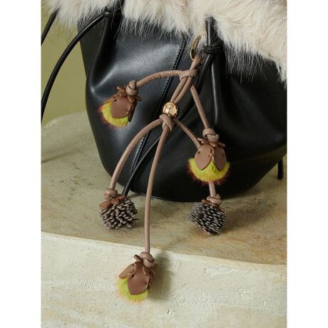 [^ԁFSWGG255630]<b>y؂̎`[t̏iU[R[h`[~R[f̃|CgɁz<^b><b>yDesign^Stylingz<^b>tFCNU[R[hɁAӂӂƂtFCNt@[̃t[`[ttFCNU[̗̏ڂAƃi``[tGKgŌIȃ`[`[t`[͂܂BSNIDELS^`[tŉ߂vXBS[h^̃JriŁAobO̎nhɃ^b`ŒE܂BzCgARbNF̔Z߃x[WApXeJ[̃u[̂RFWJłBt@[oQbgobOiSWGB255621jɃvX߂łBƖ̊֌WɂAۂFČꍇ܂B܂p\REX}[gtHȂǂ̊ɂA኱iƉ摜̃J[قȂꍇ܂B\߂Bi̐F́AiPi摜QƉB i摜̓Tv̂߁AFTCY̎dlɕύXꍇ܂̂ŁA\߂B