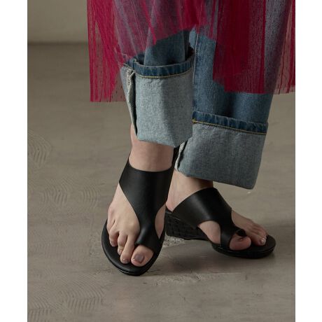 [^:ft0090008033]Fashion Letter t@bV^[ S̓{NIeBBVvȃgOT_͎w̐n_炩ݒ肳Ă̂ŁACCꂵɂA₷̂́ByʂȂ̂Ŕɂ̂|CgBtFCNU[ŃJWAlۂdオ肾AǂȃX^Cɂ킹₷B][g◷s͂A^E[Xɂsb^B߂ɍ킹ĂNbV̍C\[ŗQBFႢŗ~ȂĂ̒ԃV[Y̓ołByfށzAbp[ : lHv~ : PU : TRyYz{yfgz158cm / pTCYFLyTCYf[^z()S(22-22.5cm): 8.1cm / M(22.5-23cm): 8.2cm / L(23.5-24cm): 8.3cm / LL(24-24.5cm): 8.4cm()S(22-22.5cm): 20.8cm / M(22.5-23cm): 21.3cm / L(23.5-24cm): 21.8cm / LL(24-24.5cm): 22.3cm()S(22-22.5cm): 23.3cm / M(22.5-23cm): 24.0cm / L(23.5-24cm): 24.7cm / LL(24-24.5cm): 25.4cm(q[)S(22-22.5cm): 3.5cm / M(22.5-23cm): 3.5cm / L(23.5-24cm): 3.5cm / LL(24-24.5cm): 3.5cm(d(Б))S(22-22.5cm): 140g / M(22.5-23cm): 150g / L(23.5-24cm): 160g / LL(24-24.5cm): 170gyJ[WJzubN/S[h/Vo[/uYyiӎzTCY̓[J[̐ɂȂ܂A덷ꍇ܂Bf摜͊̉eɂJ[قȂČꍇ܂BũJ[摜QlBi摜͂ɂȂ郂j^[Ȃǂ̊ɂĎ኱̌덷܂B