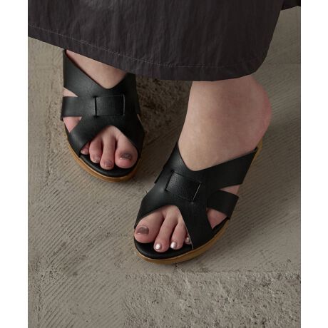 [^:ft0090008031]Fashion Letter t@bV^[ g ꂽȂȂ̑ hlC̓{T_V[YɐV삪oBꂽuԁA[łKȗSnBVvȂAlXȃX^CɎꂽfUCB߂̃q[ŋrB芴AN`&LC܂BJWAȑfފ̃T{T_̓tFCNU[̃xg|CgB_炩ȐnȂ̂ő̍bɂȂɂB@\ẼNbVC\[gpBɌyʂȂ̂ŔɂASĂɂđɗDłBAEg\[͉Ă炵EFbWfނŌy₩ȕ͋CɁByQ̖xzEys[^[z iESƐM̓{BxƂ݂As[^[õT_V[YłIyfށzAbp[ : lHv~ : PU : E^yYz{yfgz158cm / pTCYFLyTCYf[^z()S(22-22.5cm): 8.1cm / M(22.5-23cm): 8.2cm / L(23.5-24cm): 8.3cm / LL(24-24.5cm): 8.4cm()S(22-22.5cm): 20.5cm / M(22.5-23cm): 21.0cm / L(23.5-24cm): 21.5cm / LL(24-24.5cm): 22.0cm()S(22-22.5cm): 22.8cm / M(22.5-23cm): 23.5cm / L(23.5-24cm): 24.2cm / LL(24-24.5cm): 24.9cm(q[)S(22-22.5cm): 6.0cm / M(22.5-23cm): 6.0cm / L(23.5-24cm): 6.0cm / LL(24-24.5cm): 6.0cm(d)S(22-22.5cm): 160g / M(22.5-23cm): 170g / L(23.5-24cm): 180g / LL(24-24.5cm): 190gyJ[WJzubN/S[h/uY/zCgyiӎzTCY̓[J[̐ɂȂ܂A덷ꍇ܂Bf摜͊̉eɂJ[قȂČꍇ܂BũJ[摜QlBi摜͂ɂȂ郂j^[Ȃǂ̊ɂĎ኱̌덷܂B