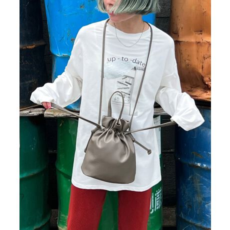 [^:ft0240008158]Fashion Letter t@bV^[ 悭JWAAłtFCNU[őlۂBg₷Ԃ̃TCYƂƍiRƂVGbgВobOBV_[obOornhobO2wayŎg֗́BV_[obO̕ŘіڂςΒς̂ŁA΂߂łł߂Ȃ璷z350mlybg{g͓A▭ȃTCWOŕKvȂ̂̓ob`TCYB_炩tFCNU[͌yfފŔɂ̂B̃R[f炿Ƃp[eB[₨Ă΂܂ŁBǂȃV[ɂ킹₷A\obOłByfށzvyYzyfgzubNE`R[O[Eoj 155cm / JE[W 158cmyTCYf[^z(c)F: 26cm()F: 28cm(}`)F: 11cm()F: 23cm(V_[)F: 105-130cm(d)F: 230gyJ[WJzubN/J/`R[O[/oj/[WylzEt@Xi[|Pbg~1EI[v|Pbg~1EnhobOpxgO\yiӎzTCY̓[J[̐ɂȂ܂A덷ꍇ܂Bf摜͊̉eɂJ[قȂČꍇ܂BũJ[摜QlBi摜͂ɂȂ郂j^[Ȃǂ̊ɂĎ኱̌덷܂B