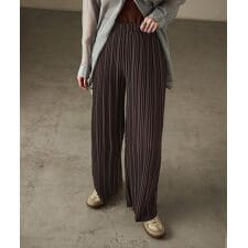 カットプリーツイージーパンツ