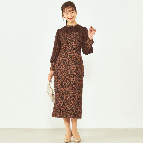 シアーパフスリーブジャガードドレス