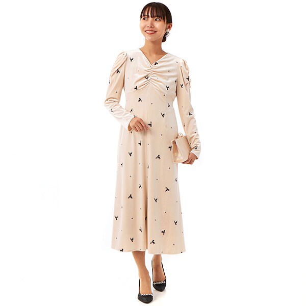 CELFORD ベロア総刺繍ワンピース CELFORD（セルフォード）の「ベロア総刺繍ワンピース（ワンピース