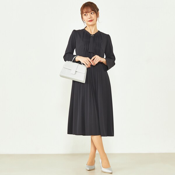 CELFORD】ボウタイプリーツワンピース | 結婚式・パーティーのレンタル