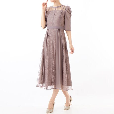 [�^��:RD-SE004-25]�V�t�H���؂�ւ����[�X�h���X�@�ׂȃ��[�X�ƃV�t�H���̐؂�ւ��f�U�C���������I�ȃh���X�B���[�X�ƃV�t�H���̐؂�ւ��ŋ������ꂽ�c���C�����A�S�̂���������Ƃ�����ۂɖ����Ă���܂��B��������Ɠ�̘r���J�o�[���鑳��ł��A�K�x�ȓ������Ōy�₩�ȕ��͋C�ɁB