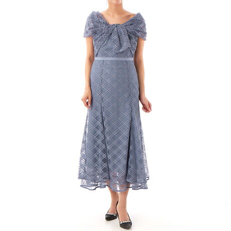 �yCELFORD�z�`�F�b�N�`���[���h���X�`�F�b�N���̑@�ׂȃ`���[���Ŏd�グ�������s�[�X�B�P�[�v��Z���l�ɐ݌v���ꂽ���{���̃f�U�C�����|�C���g�ŁA�f�R���e�������������I�t�V�����_�[�d�l�B�E�G�X�g�͓��F�̃O���O�����e�[�v�Ń}�[�N���A�q�b�v�����痬���l�ȃ}�[���C�h���C���̃X�J�[�g�ɁB��d�̃w�����C���ɂ��鎖�ŁA������ɃG���K���g�ȓ����������܂����B[�^��:RD-CF009-25]