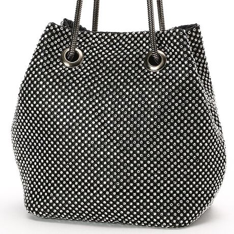 �h���j(DRENi)�̃����n���h���o�b�O�B�|�V�F�b�g�^�C�v�ŃJ�W���A����������A�����f�ނȂ̂Ńp�[�e�B�[�₿����Ƃ������H����Ȃǂɂ��g���܂��B���[�h�ȃh���X�₿����ƃJ�W���A���ȃh���X�ɍ��킹�₷���ł��B�y�L�y���V���[���[���W������z���ݏo�E�݌ɏ󋵂ɂ��J���[�E�T�C�Y�̓W�����Ȃ��ꍇ���������܂��B[�^��:RB182DK006]