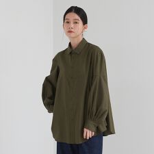 ボリュームスリーブブラウス