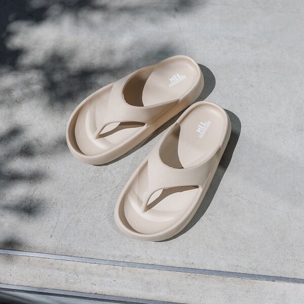 【bertuchi/ベルトゥーチ】ベルテッドサンダル bertuchi/ベルトゥーチ】ベルテッドサンダル | コレックス