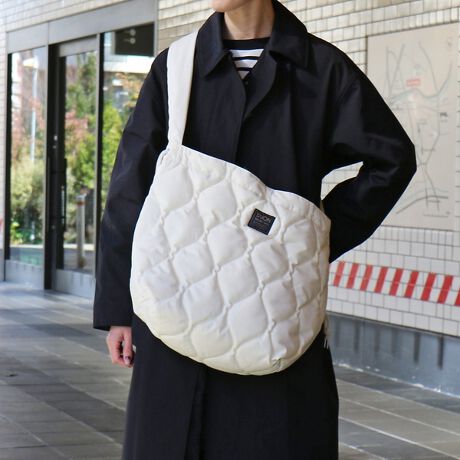 [^ԁF60490622000]sPOINTt2WAYdl̃~^[_EV_[obOłBobO̕Ri邱ƂŃXgOobOɌ`ςĂ܂B߂̃V_[Ō|͂A΂ߊ|\B4TCYAybg{g镁ig₷TCYłBE2WAYdliV_[obO^XgOobOjE\ɂ́A5mmpbvXgbvngpE800FP̏㎿ȃ_EgpEƒł̐\Ejpy[JiԁzTAION-SB01ML-1yTAION/(^CI)zuTAIONṽuh̗ŔATAION̉B gNIeB[ɑ΂Ă̈|IRXgptH[}Xɂ鉿l̒ǋ hX[KƂAiō@\ȃCi[_E𕝍LWJĂ܂BFTCY̖LxȃoG[VTAION̓łByMILITARY LINEzMILITARY LINE̖͂̒ʂ~^[`[tɂCi[_E葵CłB