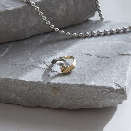 [^ԁF60500226004]sPOINTtw𒷂ĂjAX̂EF[uCBS[hƃVo[̔zF1ł݊̂fUCłAd˕tĂfGłBANZT[Ƃ̃R[fBl[gۂAS[hVo[ǂƂ킹֗AM[yfނł͂܂By@zî͂gp㌤܂ĂȂzŐ@ACzRɐGɂP[Xŕۊǂ邱Ƃ߂܂Bgp̒ӂ̐íAp̃ANZT[łB舵܂ƁAĝɊQyڂj邱Ƃ܂BގɂĕϐF̋ꂪ܂B̎ɂAԂȂǂ邱Ƃ܂B畆Ɉُꍇ́Aɂgp߂AɂkB邱Ƃɂjꍇ܂̂łӉBgp͏_炩zŊ⚺Ȃǂ̉@ۊǂĉB⌃X|[cȂǂ́AϐF̋ꂪ܂̂ŊO܂悤肢܂Bydignif^fBOjtzAM[̕ɂSĊy߂collexIWiANZT[BzƂC[WAgh̍ACeWJBLN̕ɌAXʂ肽Ƃ肢߂Ėt܂B