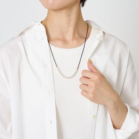 [^ԁF60500226011]sPOINTtlC̃R[hlbNXɁAp[ƃVo[^{[gݍ킹AꂽfUCBXChāA`[J[̂悤Ɏ񌳂ɃtBbgAƂOX^CɃAWƁA݂ȃX^COy߂܂B΂ދG߂łɗDAKȒSnłBgȂlbNXT̕ɂ߁BTVcXEFbgAjbg̃ANZgƂāAG߂킸Nĝ|CgBVvȂ̂ɈۓIBJWAɂꂢ߂ɂ}b`A\ACełBjbPt[bLɂċAM[NɂR[eBOł͂܂ASĂ̋AM[hƂۏ؂̂ł͂܂B\߂By@zî͂gp㌤܂ĂȂzŐ@ACzRɐGɂP[Xŕۊǂ邱Ƃ߂܂Bgp̒ӂ̐íAp̃ANZT[łB舵܂ƁAĝɊQyڂj邱Ƃ܂BގɂĕϐF̋ꂪ܂B̎ɂAԂȂǂ邱Ƃ܂B畆Ɉُꍇ́Aɂgp߂AɂkB邱Ƃɂjꍇ܂̂łӉBgp͏_炩zŊ⚺Ȃǂ̉@ۊǂĉB⌃X|[cȂǂ́AϐF̋ꂪ܂̂ŊO܂悤肢܂Bydignif^fBOjtzAM[̕ɂSĊy߂collexIWiANZT[BzƂC[WAgh̍ACeWJBLN̕ɌAXʂ肽Ƃ肢߂Ėt܂B