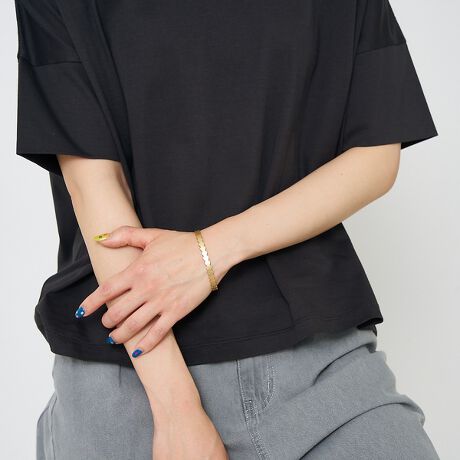 [^ԁF60500226014]sPOINTtȃn[g1{ɘAȂfUCŁAƏi𗼗B}bgH{ƂŁAȂ肷l̑ɎRƂȂ݂܂B̌邱ꂩ̋G߂ɂ҂BLjudV[ỸoOƏd˕tIXXBX^COɉs^Ă܂BgpĂɐ܂F≐̕ωÃoOȂł̖͂́BԂƂƂɎ̕ɈAȊy݂킦ACełByLjud/[hzcollexIWĩuXANZT[B{ł͌ÂgĂ^JEl̎dɂAЂƂЂƂ\tdグĂ܂B