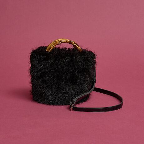 [^ԁF60510622002]sPOINTtӂӂ̃tFCNt@[H~炵YA݊Ղ̃t@[obOBnhɂ̓ou[fނgpAi`ȕƑl̔vX܂BV_[XgbvtŁA莝ƌ|2WAYdlBԂȃTCYȂAR[fBl[g̃ANZgƂĔQ̑݊𔭊BVvȃX^COɍ킹邾ŁAV[Y[h߂Ă܂BEO\V_[E}OlbgJEɃI[v|Pbg~1y[J[iԁzE7848yEARTH MADE/A[XChzLoX⃊lȂǂ̓VRfނx[XɁAghAsɗȂACeāBVvȒɃIWieBACfAAVѐS΂߁A]vȑ͂ł邾ȂAŐi􂢂␻i߂{ƂœƓ̕\Ă̂łB