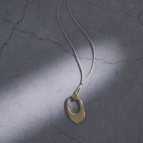 [^ԁF60510226003]sPOINTtԂ̃I[o`[tۓIȃRbgR[hlbNXBJWAȎ̃R[hvXAXEFbgjbgȂǏH~̃{[̂鑕ƂDłBR[hGhXChΒ\BVvȃX^C̃ANZgƂāAfC[Ɏ₷{łBjbPt[bLɂċAM[NɂR[eBOł͂܂ASĂ̋AM[hƂۏ؂̂ł͂܂B\߂By@zî͂gp㌤܂ĂȂzŐ@ACzRɐGɂP[Xŕۊǂ邱Ƃ߂܂Bgp̒ӂ̐íAp̃ANZT[łB舵܂ƁAĝɊQyڂj邱Ƃ܂B͎gpĂɊ玉AAٕ̕tȂǂɂĕϐFȂǂ̌oω܂BȂׂCɐGȂ悤ɁAgp͊zŐ@ĂۊǂB̎ɂAԂȂǂ邱Ƃ܂B畆Ɉُꍇ́Aɂgp߂AɂkB邱Ƃɂjꍇ܂̂łӉBgp͏_炩zŊ⚺Ȃǂ̉@ۊǂĉB⌃X|[cȂǂ́AϐF̋ꂪ܂̂ŊO܂悤肢܂Bydignif^fBOjtzAM[̕ɂSĊy߂collexIWiANZT[BzƂC[WAgh̍ACeWJBLN̕ɌAXʂ肽Ƃ肢߂Ėt܂B