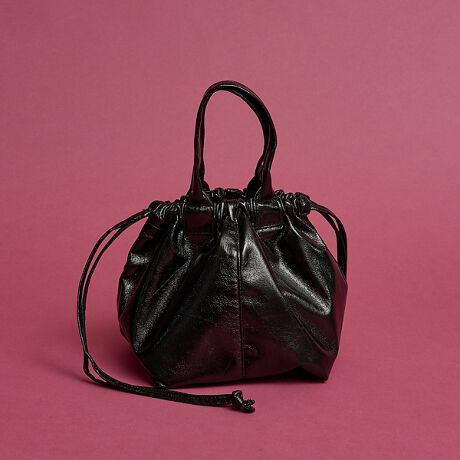 [^ԁF60510222000]sPOINTtlC̃^bNV[YɐV^oIƍiƗ̊̂ВtHɁALƃg[ĝ悤ȃVGbgɕω2WAYdlB_炩ȃtFCNU[fނŌyAfC[Ɋ􂵂܂BL߂̃}`Ŏ[͂Q̓̋CR[fɍ킹āAtHAWy߂ACełBEɃI[v|Pbg~1E500mlybg{gⒷz[\