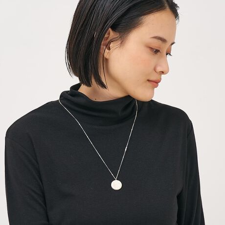 [^ԁF60510226000]sPOINTt^NqLjudr̃IWi_V[YɁANVJȕ\XV삪oBlC̒Wp[fUC̃|Cg͂̂܂܂ɁARC_Ƃ͈قȂgPbgĥ悤Ȑ[݂̂Ȃ܂͂łBAJTX͂ރt[ɂׂ͍ȃc`͗l{At܂ő@ׂɗ̕\BقȂނ̃`F[gݍ킹邱ƂŁAтɌ̕\ςA`[t̑݊Ă܂BAJTX͌ÑMVzɂpꂽAusvuĐvúvے郂`[tBX̂̂悤ɐgɂ̂͂A؂ȕւ̃Mtgɂ߂łBATTENTIONgpĂɊ玉AAٕ̕tȂǂɂĕϐFȂǂ̌oω܂BȂׂCɐGȂ悤ɁAgp͊zŐ@ĂۊǂB}bgdグ̉H́AF≐ɔȍ܂̂ŁA܂B}bg̎dグ͎gpĂɁA񂾂ƃcoĂȂǌoω܂BωꂼAƂĂ܂ƍKłBPCɂāAƉ摜̈ۂقȂꍇ邱Ƃ܂ByLjud/[hzcollexIWĩuXANZT[B{ł͌ÂgĂ^JEl̎dɂAЂƂЂƂ\tdグĂ܂B