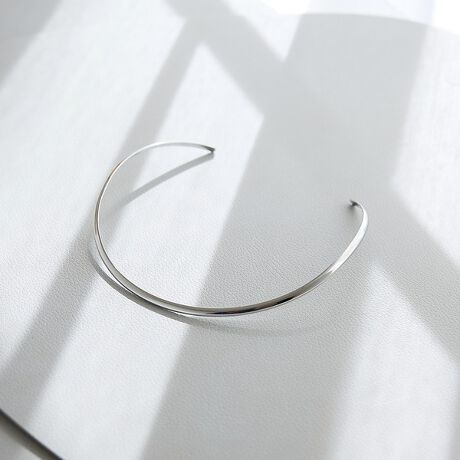 [^ԁF60510226015]sPOINTtȂ߂炩ȃJ[u񌳂AGKgȃ`[J[B󂯂đ@ׂɋPA񌳂Əiɉo܂BPig͂A߂̃lbNXƂ̃C[hɂQłBy@zî͂gp㌤܂ĂȂzŐ@ACzRɐGɂP[Xŕۊǂ邱Ƃ߂܂Bgp̒ӂ̐íAp̃ANZT[łB舵܂ƁAĝɊQyڂj邱Ƃ܂B͎gpĂɊ玉AAٕ̕tȂǂɂĕϐFȂǂ̌oω܂BȂׂCɐGȂ悤ɁAgp͊zŐ@ĂۊǂB̎ɂAԂȂǂ邱Ƃ܂B畆Ɉُꍇ́Aɂgp߂AɂkB邱Ƃɂjꍇ܂̂łӉBgp͏_炩zŊ⚺Ȃǂ̉@ۊǂĉB⌃X|[cȂǂ́AϐF̋ꂪ܂̂ŊO܂悤肢܂Bydignif^fBOjtzAM[̕ɂSĊy߂collexIWiANZT[BzƂC[WAgh̍ACeWJBLN̕ɌAXʂ肽Ƃ肢߂Ėt܂B