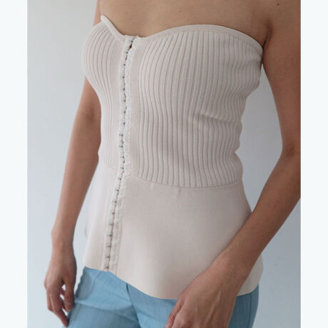 邾ōŏ{X^CB{fBCĂACi[ƂĂC[hACeƂĂԈႢȂ̃jbgrX`FBugDƁA͑j҂݂őgݍ킹ĎdグAĕ\ɏofUC˔tgzbNANZgɂȂiBzbNOɒEł邭炢Lkɕx񂾑fނłBJăXbĝ悤ɒp̂钅Ȃ\B[ɂ͈~߃e[vtĂA藎鎖Ȃꂢɒpł̂|CgBTVcVc̏ォ烌C[ĥ߁BghłI[o[TCYWPbgVcȂǂɍ킹AwV[ȃCi[ƂĂ̒pfGłB炵AC{[ACfBŜ悤ȃlCr[AC[hɂd󂷂ubN̂RFWJB[^:CFKA0464]