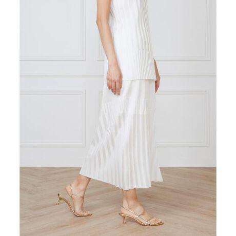 [^ԁF7152175906]̂郊TCN|GXegpjbgXJ[gBC^Äӏ[J[OLIVOЂ̃IWifނgpĂ܂BwXgCv̕ҒnłƂICVGbgŁAeɂ̓Xbg{A炵̂fBeB[łBfނ̃vI[o[Ƃ̃R[fBl[g߁BmÂɂNtg}VbvƃvChAC^A̍HcashartŒJɕҗĂ܂BEEGXgSdlEy`R[gt(y`R[ĝݓ{)E􂢉DTCY\L2iM^9jfނ̃jbgi:7152170905scasheart^JVA[gt1952NɃtBcFxOŒajbguhBnCNIeBȓVRfނgpAЍHŊ悩fUCA܂łsMade in ItalyiBgArt of cashmerehe[}ɂ㎿ȃJV~ŐDꂽv_NǵAɂ̔GƒSnBTvBeȉi̓Tvł̎BeƂȂĂ܂Bۂ̏iƂ́ATCYFAfށAfUC̎dl኱ύXɂȂꍇ܂B