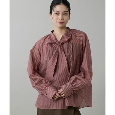 [^ԁF7153182012]fUC肰Ȃ炵oĂ{E^CuEXB݌ɃMU[񂹂AӂƂGA[ȃVGbgłBȃ|GXěy₩ȃVA[̂fނAiŐꂽۂ^Ă܂B됞߂ɃfUCĂ邽߁Aɍ킹ėhlƂĂAl̖͂ĂĂ܂BfޑgDō̂Vh[{[_[łBE􂢉TvBei摜̏i̓TvłBۂ̏iƂ̓TCYFAfށAfUC̎dl኱ύXɂȂꍇ܂BJ[ɂẮA\Ȍۂ̏iɋ߂J[ŎBeȂĂ܂AƖ̊֌Wɂۂ̐iƂ͐FČꍇ܂B܂p\REX}[gtHȂǂ̊ɂA኱iƉ摜̃J[قȂꍇ܂BƉ摜̃J[قɂĂ͕ԕiRƂȂ܂̂ŁA\߂BTCY\L͂܂ŖڈƂȂ܂B