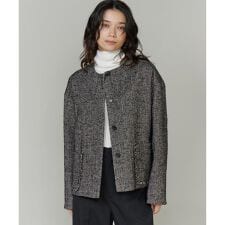 《大きいサイズ》ヘリンボーン柄ノーカラーショートコート