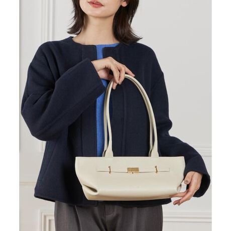 [^ԁF7150206346]tHƒ߂̃nh_Ȉۂ̏M`fBe[̃V_[obOBKi܂RpNgȃTCY̓R[fBl[g₷AfC[IP[W܂ŕL܂Bybg{g@ZA4TCY@~13C`PC@~EI[v|Pbg[J[\LThe New York Shoulder BagubNFblack (small grain)zCgFoff white (small grain)sDEMELLIER LONDON^fG[ htÂ̂ƐV́A`ƌIȗvf~bNXꂽobOuhBuh́uDev̓~CȂcɗRBuMellierv̓~CÃtXn̖OɗRAޏ̌IȃNGCeBu_ےĂ܂BDEMELLIER̃nhobOׂ͂čō̃C^AƃXyC̑fނgpāAXyC암Œn̐Elɂčוɂ܂ł肳Ă܂B܂AobOЂƂ邽тɁAq̃N`ɕg݂ɂڂW܂Ă܂Bō̕ȉi𐻍삷g݂F߂Apł̏܂܂Ăp̏ےIȃuhłBTvBei摜̏i̓TvłBۂ̏iƂ̓TCYFAfށAfUC̎dl኱ύXɂȂꍇ܂BJ[ɂẮA\Ȍۂ̏iɋ߂J[ŎBeȂĂ܂AƖ̊֌Wɂۂ̐iƂ͐FČꍇ܂B܂p\REX}[gtHȂǂ̊ɂA኱iƉ摜̃J[قȂꍇ܂BƉ摜̃J[قɂĂ͕ԕiRƂȂ܂̂ŁA\߂BTCY\L͂܂ŖڈƂȂ܂B