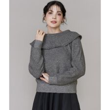 オフショルダー風グリッターニット