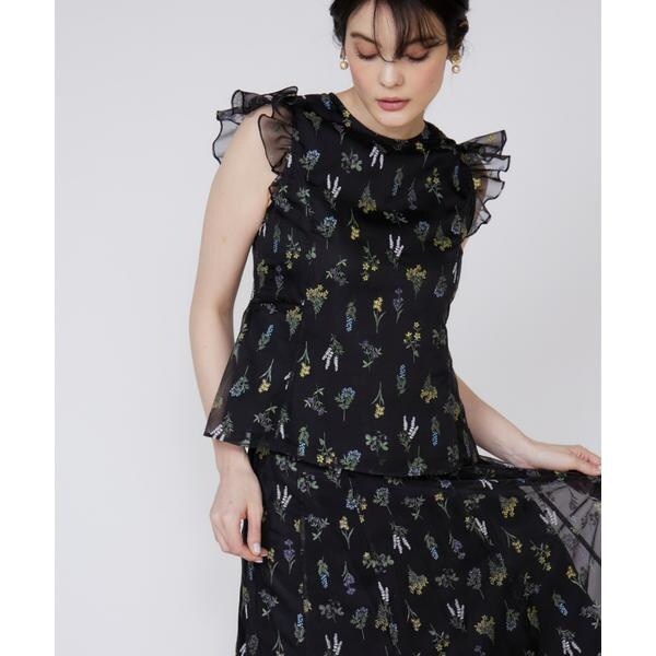 極美品 マーリエルカセット フリルスリーブ ドレス ワンピース 大きめ 13号 ドレスプラス DRESS+ 胸元フリルのレースドレス・結婚式