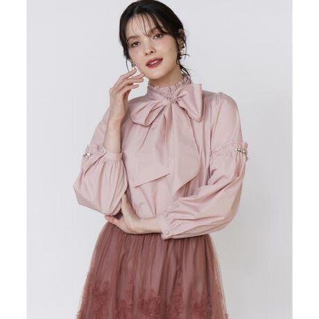 [^ԁF5154182007]fUCɂrW[ڂ̃{E^CuEXBrɃMU[ؑւꂽ̓IȃfUCŁAڐW܂ʒuɑ召܂܂ȃrW[zuB̃tƋܐɂ́A@ׂȂQĩsR~VH{Aו܂ґȎdオɁB܂肩玩RɍLMU[VGbg͂ƂSnȂA̓RpNgɐ݌vĂؚĂ܂Bt̃{E^C̓R[fBl[gɂĈۃ`FWy߂܂BJ[́AǂȃV[ɂ킹₷AtF~jȈۂ̑lsNAĖ\ȃlCr[̂RFWJłBfނ̑fނ́A60Ԏׂ̍gpAȂ̂悤ȏ_炩ȔG肪͂TC^CvC^[łBRbg̉KɁA|GXeȂł͂̏vƌ`萫˔@\fނŁA|GXe̍߁AFɂۂĂ܂B܂AVɂȂɂȒPȃC[W[PAdlB悢򊴂Aiō̂dオłBE{E^CtE􂢉TvBei摜̏i̓TvłBۂ̏iƂ̓TCYFAfށAfUC̎dl኱ύXɂȂꍇ܂BJ[ɂẮA\Ȍۂ̏iɋ߂J[ɂĎBeȂĂ܂AƖ̊֌Wɂۂ̐iƂ͐FČꍇ܂B܂p\REX}[gtHȂǂ̊ɂA኱iƉ摜̃J[قȂꍇ܂BƉ摜̃J[قɂĂ͕ԕiRƂȂ܂̂ŁA\߂BTCY\L͂܂ŖڈƂȂ܂B