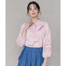 《プラスサイズ》ボーラーレースブラウス