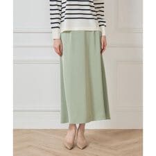 《大きいサイズ》サテンナローセミフレアスカート